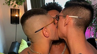 BRUNO ZL SENDO MARMITA DO CASAL DE MALOCAS