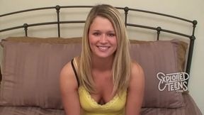 Gorgeous Tall Teen Sucks a Fat Cock