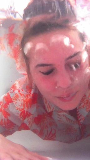 Breath Holding Underwater in Bathtub and Record with Waterproof Camera