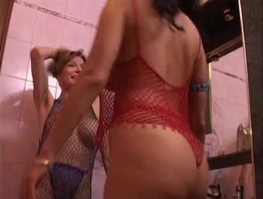 A Couple of horny mature french dykes having fun