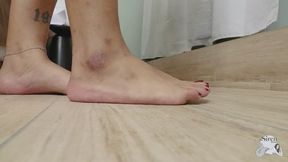 Sou uma gigante devoradora de criaturas, vou pisotear e peidar em vocês hahahaha by Vibora (part05-06)