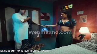 Hottie Hasseina Masturbates In Public - ULLU Originals