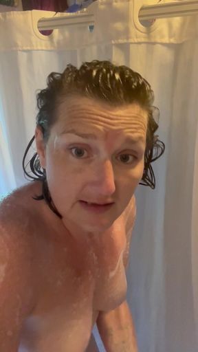 Join Me for a Shower Whilst I Chat About Deep Throating, My Bestie and Random Life Stuff