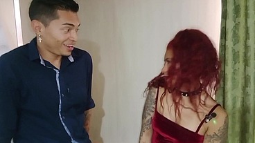 ME FOLLO A MI VECINA ENFRENTE SE SU ESPOSO CORNUDO REAL