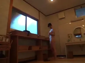 Gorgeous chick Mira Tamana enjoys hot sex in a bath outdoors