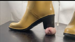 A Bootjob Dream comes true - Shoejob in yellow Marc Jacob Rainboots - Tramplegirl in black nylons and wellies uses all her talents to drain a huge load on her nyloned feet - Spitting, Shoejob, Bootjob, Giantess, POV and Upskirt Views - HD