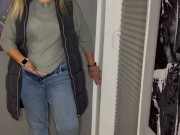 Selbstbefriedigung stehen Jeans ich komme zweimal multiple Orgasmen Klitoris satisfyer feucht geil
