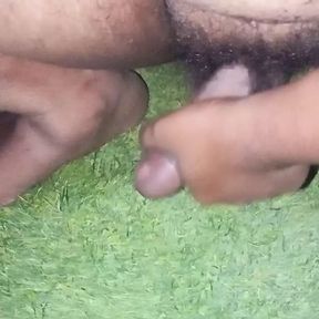 Amia khalifa ne mera big black dick ko sucking with masturbation kiya