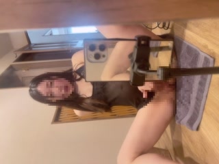 Full of Thrills! Bold Hair Removal and Masturbation in Front of the Door