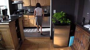 NUDE HOUSE CLEANING - NUDITY, NAKED, BAREFOOT, FLIP FLOPS - MP4