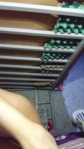 I show my rich ass, my rich feet, and my delicious vagina. I send you benitos, show me your love.