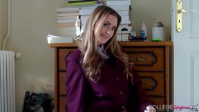 Simply Featuring Cat O'connell