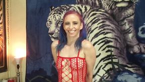 PETITE MILF NORAH FEELS THE ITALIAN POUND MACHINE XXX SEX