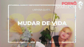 Latina med stora naturliga bröst och enorma bröstvårtor rider kuk i cowgirl innan djup anal bultande till skrikande orgasm