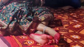 Indian 18 Years Old Desi Virgin Girl Having Hardcore Fucking Experience on Honeymoon with Her Husband