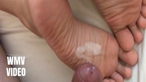 He fucked my wrinkled soles while I rested! (WMV VIDEO)