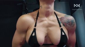 Toned Bikini Biceps and Exposed Venous Muscles