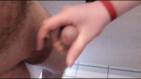 fummeln und wichsen in der umkleidekabine