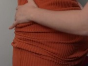 Elle me chauffe pendant que notre coloc n'est pas là !  - Lesbienne Française Québécoise