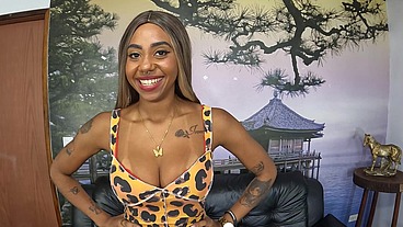 Ana Sasuga no seu primeiro sexo anal