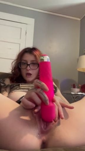 Pink haired chick tried out new toy