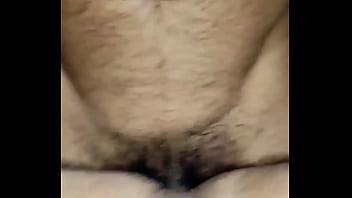 Mi bro y yo nos quedamos solos en casa y pasa esto