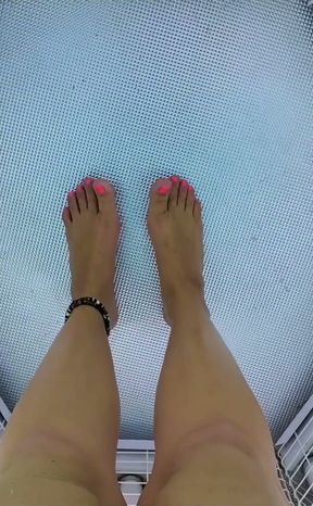 Here's a Little Foot Clip to Get Ya Going