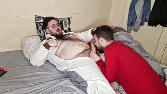 Chubby bear couple in pajamas sucking and fucking bareback