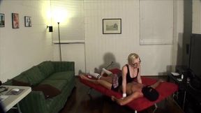 Amanda's Hard Ballbusting Lapdance