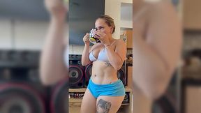 Hot and curvy milf throws her ass back on him