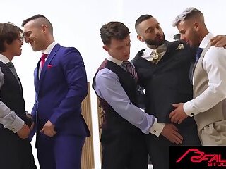 Suited Studs Flip for Bareback Train & Flooded Hole Finish