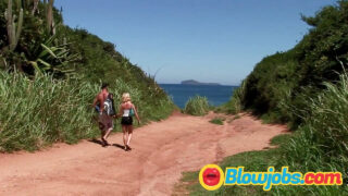 Kaveri perse vitun laiha petite MILF Chloe Delaure kolmen kimppa