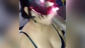 casada linda chupando minha tora na frente do corno...