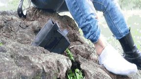 My shoe is stuck MP4(1280x720)FHD