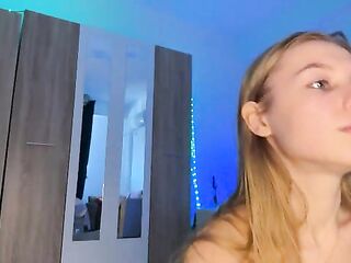 Natural cutie dancing and masturbate