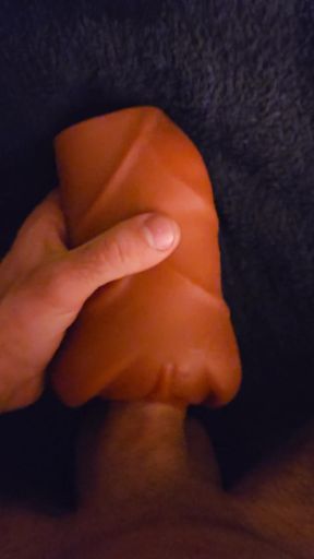 Stretching Out This Pocket Pussy
