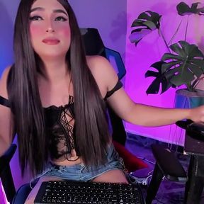 Colombian Princess with a Big Cock