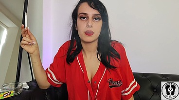 HOT TEEN SMOKING DEEP RESPIRATING HEAVILY LONG PUFFS CIGARRETS