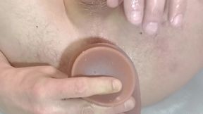 Close-up: fingers and in anal (Amateur)