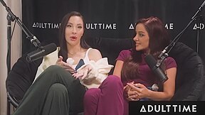 Lesbian Babes Melissa Stratton & Vanna Bardot Slutty Pussy Licking & Scissoring!