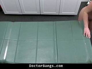 Trainee Lauren Watches Dr. Mancini Pound Dixie's Constricted Vagina - Doctorbangs