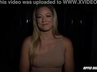 Edging Resigned Sweetheart River Lynn Out Until That babe Groans And Entreats To Cum