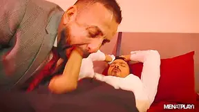 Hotel-x: Breakfast In Bed