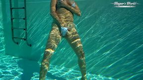 all natural milf julia north underwater anal in the pool (1080)