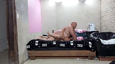 DIARISTA TAVA LOUCA PRA DAR ---TIUZAO NAO PERDOA