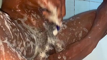 Stilesbhalifa1 manscaping and full shaving shower session