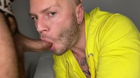 mars pompe a jus de son nouveau mec