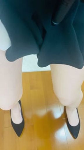 【Japanese】【masturbation】今日はノーブラノーパンでデスクワーク、でもムラムラがとまらなくてオナニー、、人妻の密かなエロ。こんなに濡れちゃった。