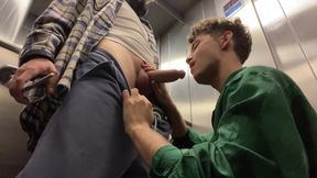 Harry_jen  Blowjob to My Neighbor in the Elevator