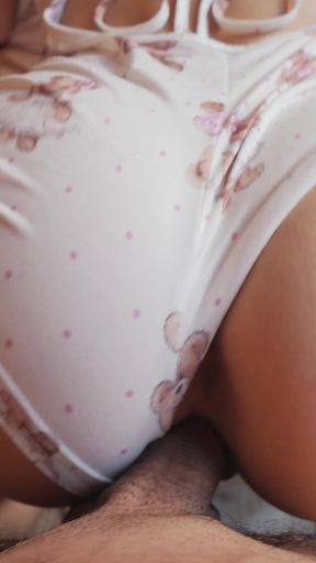 Her Juicy Ass Deserves a Dick